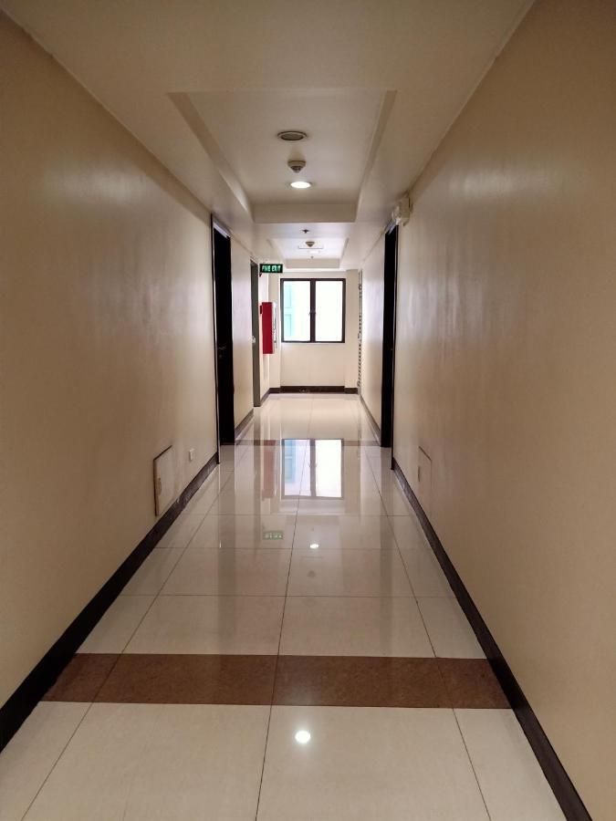 Taj'S Condotel Pasay Exterior photo
