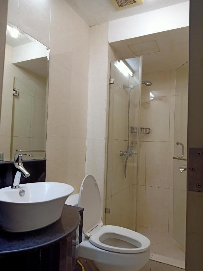 Taj'S Condotel Pasay Exterior photo